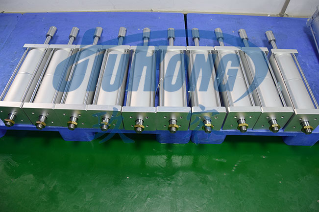 2倍可调行程倍力气缸产品正面图