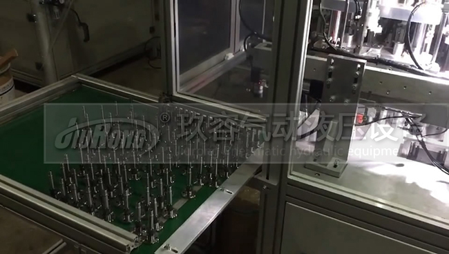 自动送料螺栓螺母菠萝福利导航压装机应用