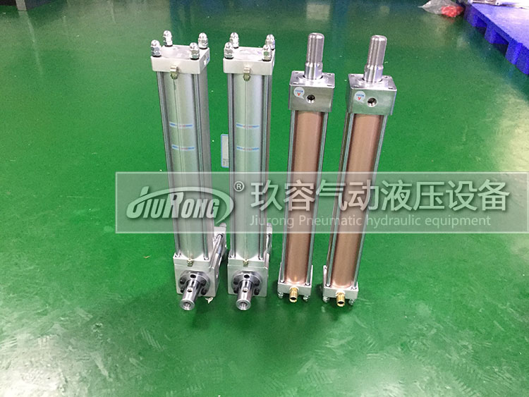 2台预压式油气缸分离式菠萝福利导航器